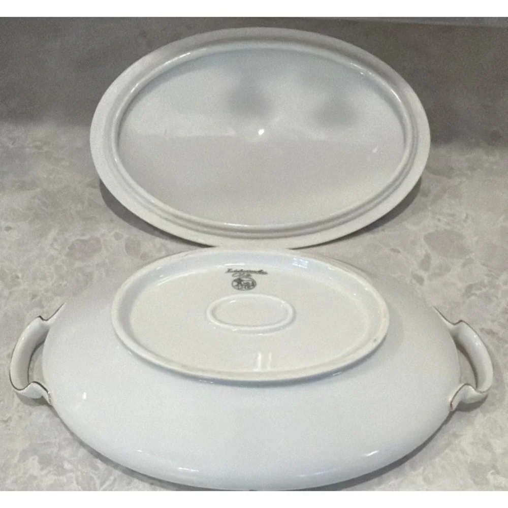 1930 hutschenreuther sell LHS Bavaria Soup Tureen Blue with gold trim no chips